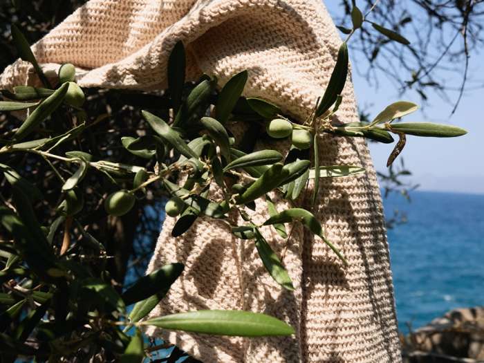 Полотенце банное из умягченной вафли кремового цвета из коллекции essential, 70x140 см Tkano TK25-BT0007