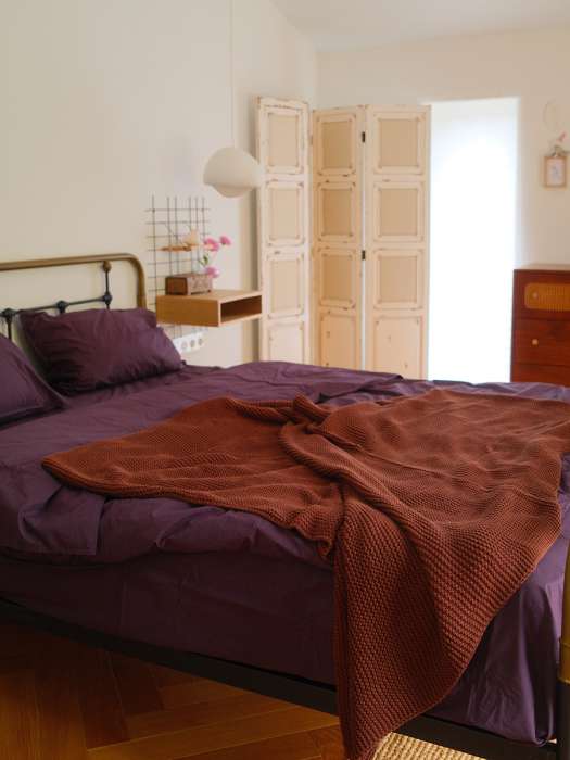 Комплект постельного белья из стираного перкаля сливового цвета из коллекции essential, 200х220 см Tkano TK24-DC0020