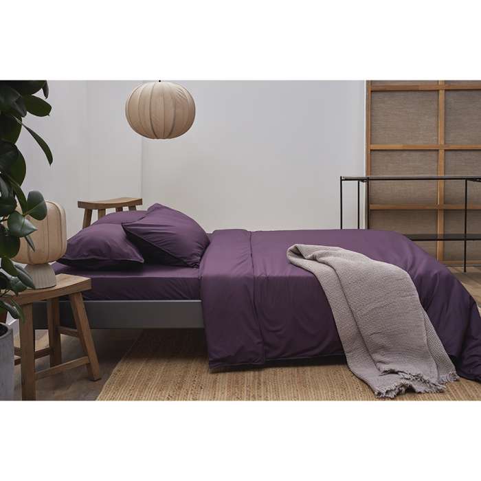 Комплект постельного белья из стираного перкаля сливового цвета из коллекции essential, 200х220 см Tkano TK24-DC0020