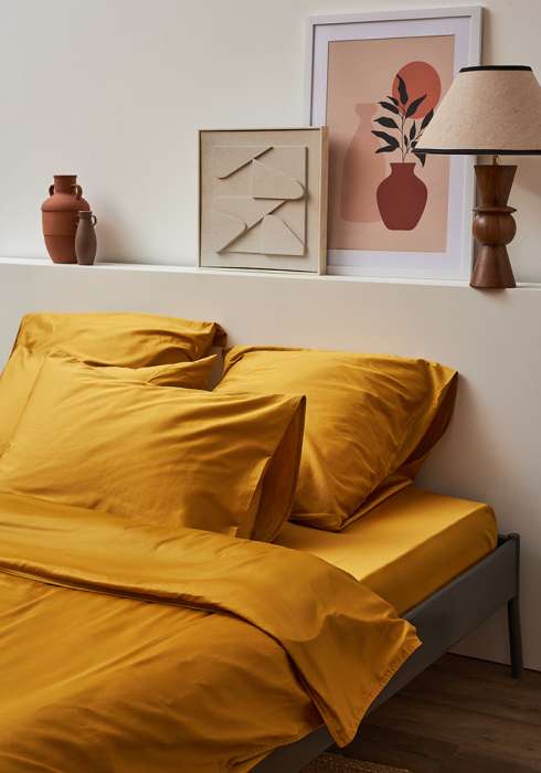 Комплект постельного белья из премиального сатина горчичного цвета из коллекции essential, 200х220 см Tkano TK24-DC0044