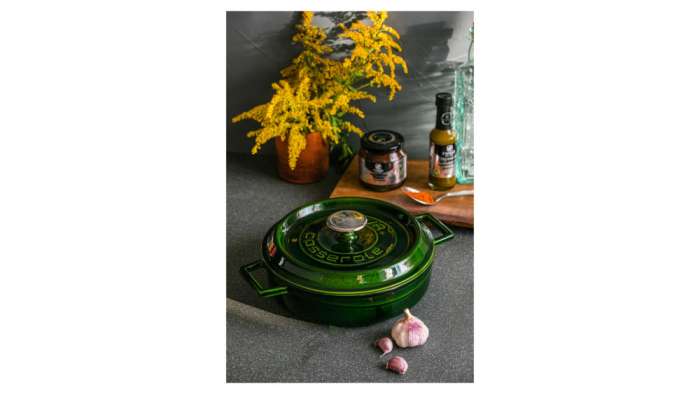 Кастрюля с крышкой низкая LAVA d28 см, 3,5 л, чугун, зеленая LV Y ST 28 PR K2 Green