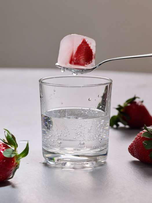 Форма для льда с крышкой ice cubes, 15 ячеек Smart Solutions SS0000376