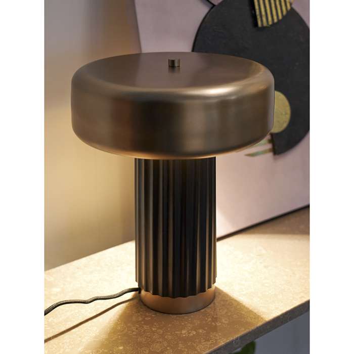 Лампа настольная stone, D28х35 см, черная/золотистая Bergenson Bjorn BB0000430