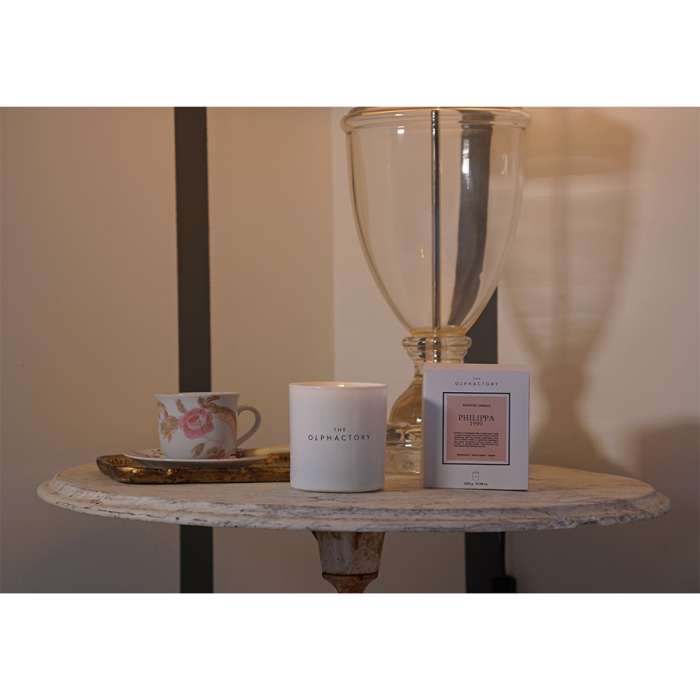 Свеча ароматическая the olphactory, white insignia, philippa 1990, 60 ч Ambientair VV060PHWTO