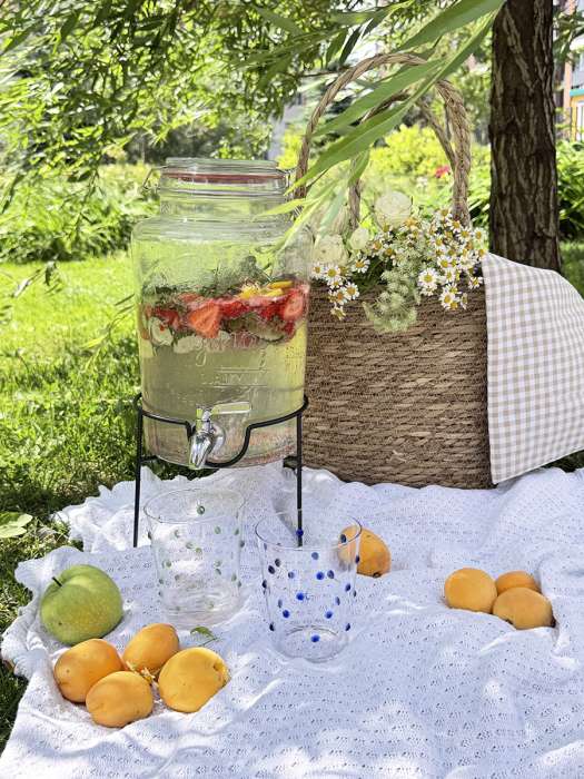 Диспенсер для напитков с подставкой maison jar, 5 л Liberty Jones LJ0000599