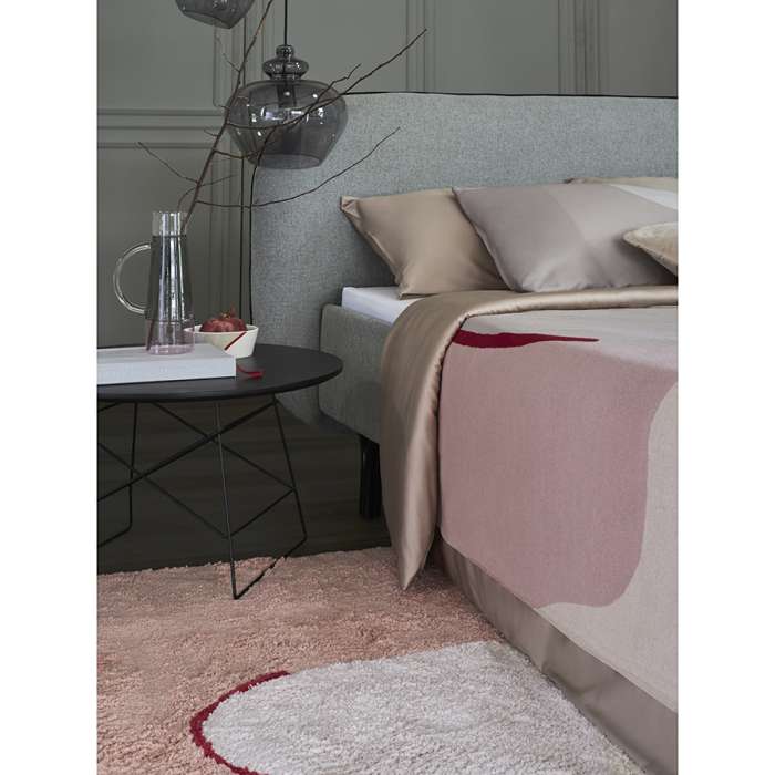 Плед из хлопка с авторским принтом бежевого цвета из коллекции freak fruit, 130х180 см Tkano TK23-TH0007