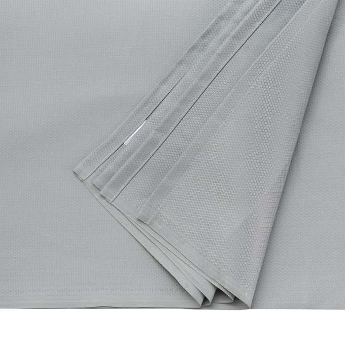 Скатерть жаккардовая серого цвета из хлопка с вышивкой из коллекции Essential, 180х180 см TKANO TK21-TC0011