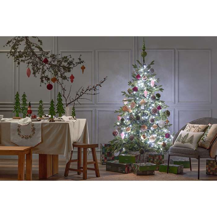Дорожка на стол Festive wreath из коллекции New Year Essential, 45х150 см Tkano TK24-TR0007
