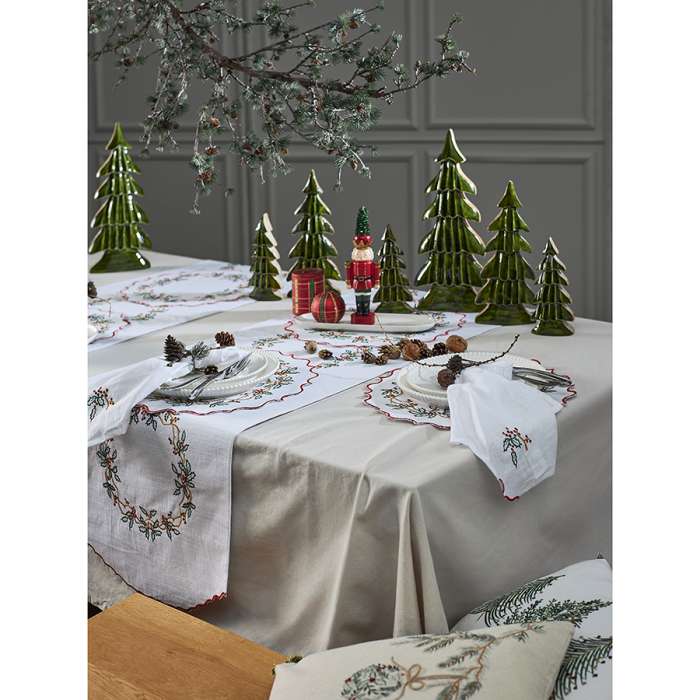 Дорожка на стол Festive wreath из коллекции New Year Essential, 45х150 см Tkano TK24-TR0007