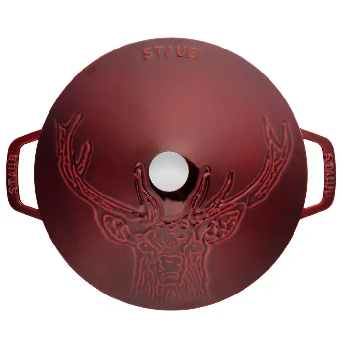 Кокот "Олень", 26 см, 4,9 л гранат STAUB 11272687