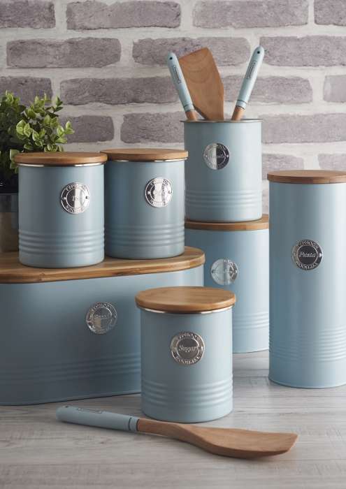 Емкость для хранения пасты living 2,5 л голубая Typhoon 1401.742V