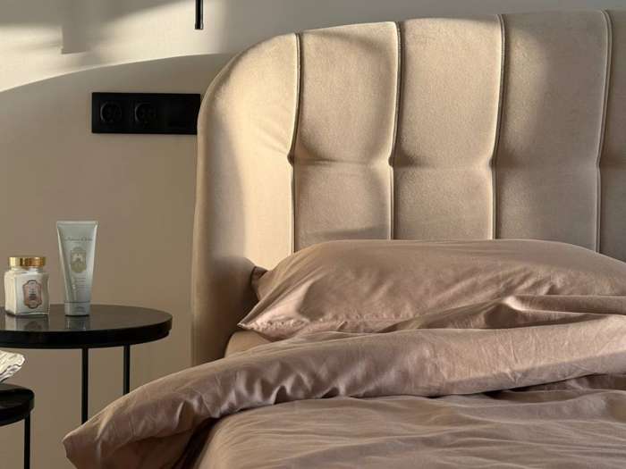 Комплект постельного белья из премиального сатина бежевого цвета из коллекции essential, 200х220 см Tkano TK25-DC0006