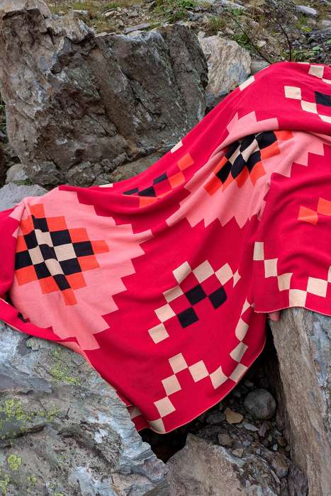 Плед из хлопка по мотивам башкирских орнаментов из коллекции cultural heritage, 130х180 см Tkano TK23-TH0010