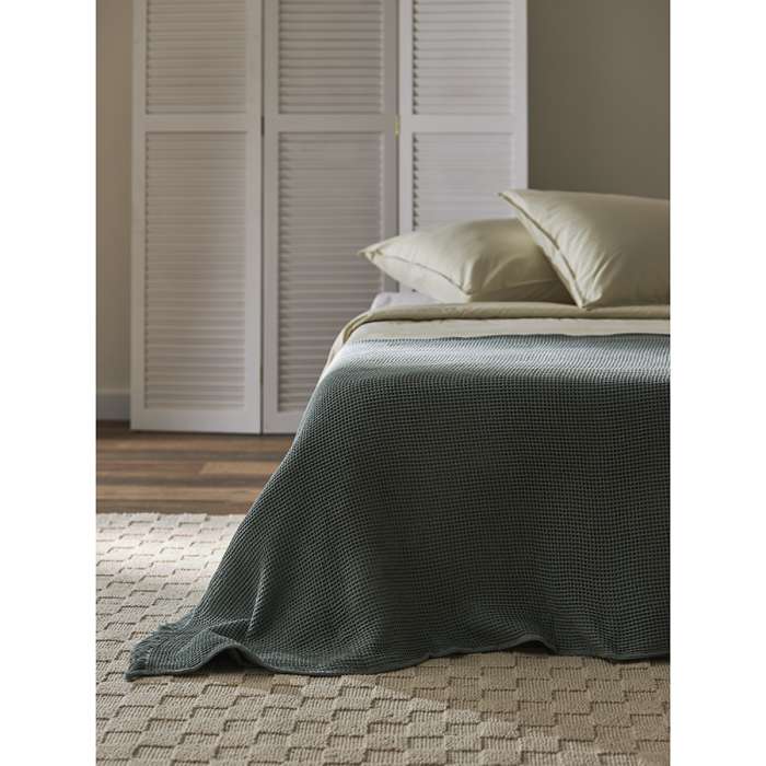 Покрывало вафельное из хлопка цвета шалфея из коллекции essential, 230х250 см Tkano TK24-BS0004