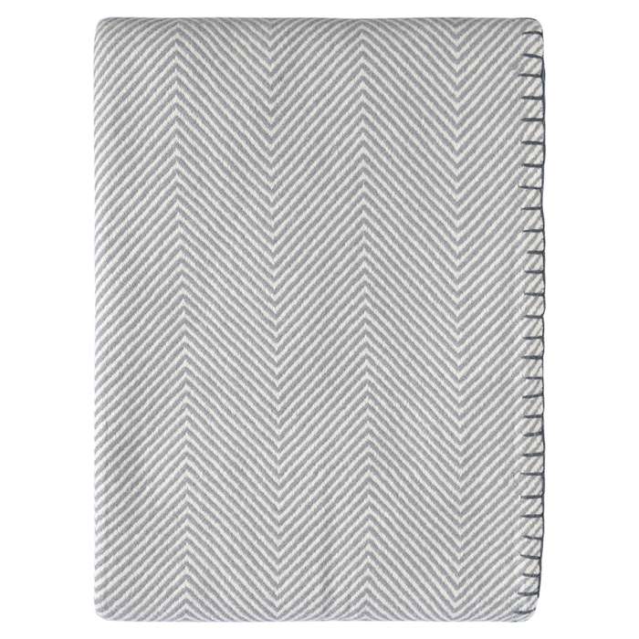 Плед из шерсти мериноса серого цвета из коллекции Essential, 130х180 см TKANO TK23-TH0002