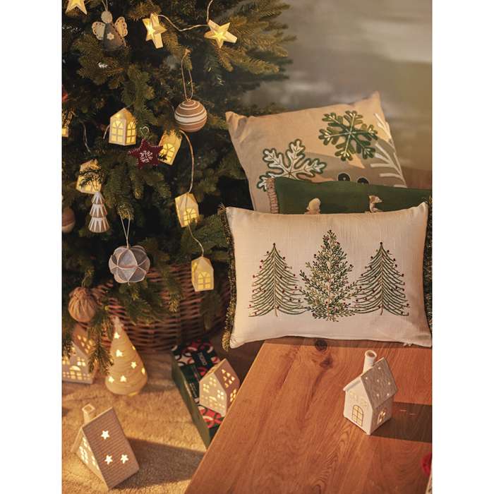 Подушка декоративная с вышивкой snow flakes из коллекции new year essential, 45х45 см Tkano TK23-CU0016