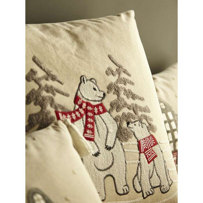 Подушка декоративная festive bears из коллекции new year essential, 45х45 см Tkano TK24-CU0018