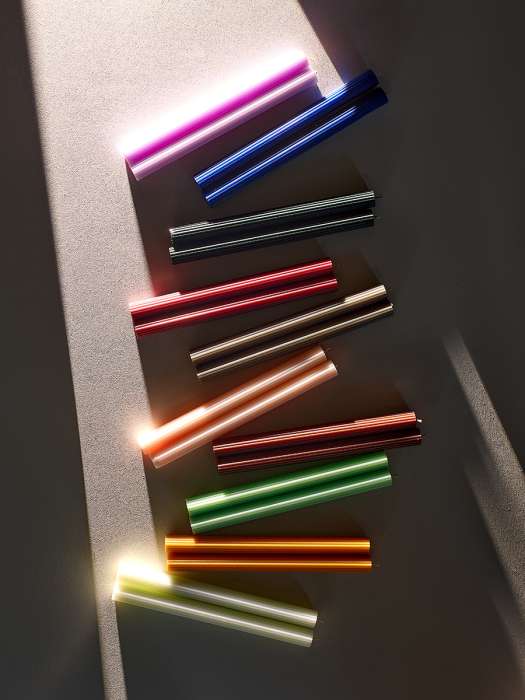 Набор из двух свечей темно-зеленого цвета из коллекции edge, 24,5 см Tkano TK24-CND0007