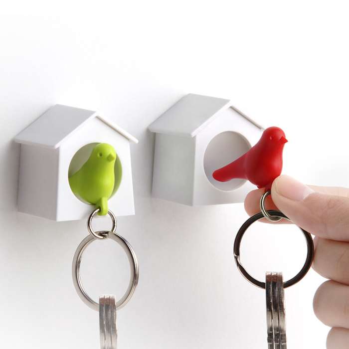 Держатель+брелок для ключей Mini Sparrow красный QUALY QL10184-WH-RD