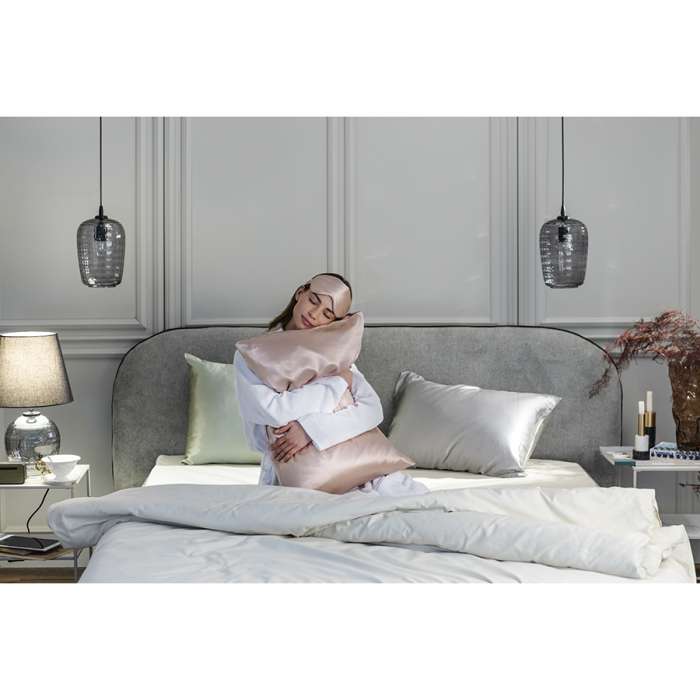 Наволочка из натурального шелка мятного цвета из коллекции Essential TKANO TK23-PC0008