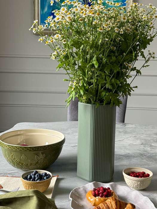 Миска зеленого цвета с рельефным узором Ягоды Тайги из коллекции russian north, 2,5 л Tkano TK22-TW_BW0011