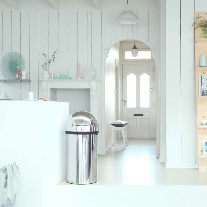 Мусорный бак с нажимной крышкой (60л) Полированная сталь 402623