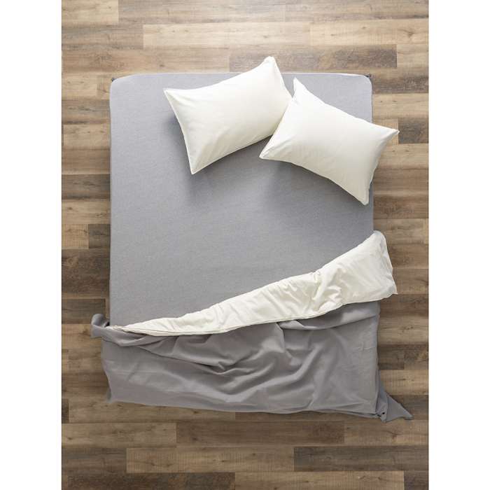 Простыня на резинке из хлопкового трикотажа серого цвета из коллекции essential, 180х200х30 см Tkano TK23-FS0012