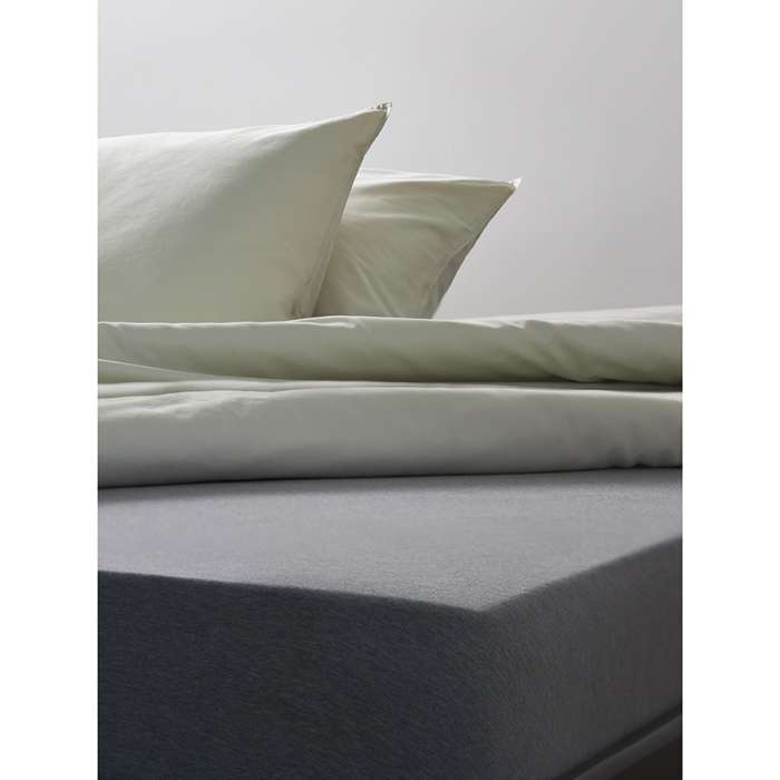 Простыня на резинке из хлопкового трикотажа серого цвета из коллекции essential, 180х200х30 см Tkano TK23-FS0012