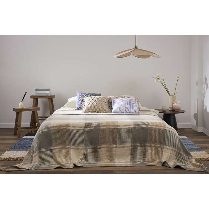 Покрывало из хлопка warm traditions бежево-серого цвета из коллекции essential, 180х250 см Tkano TK23-BS0014