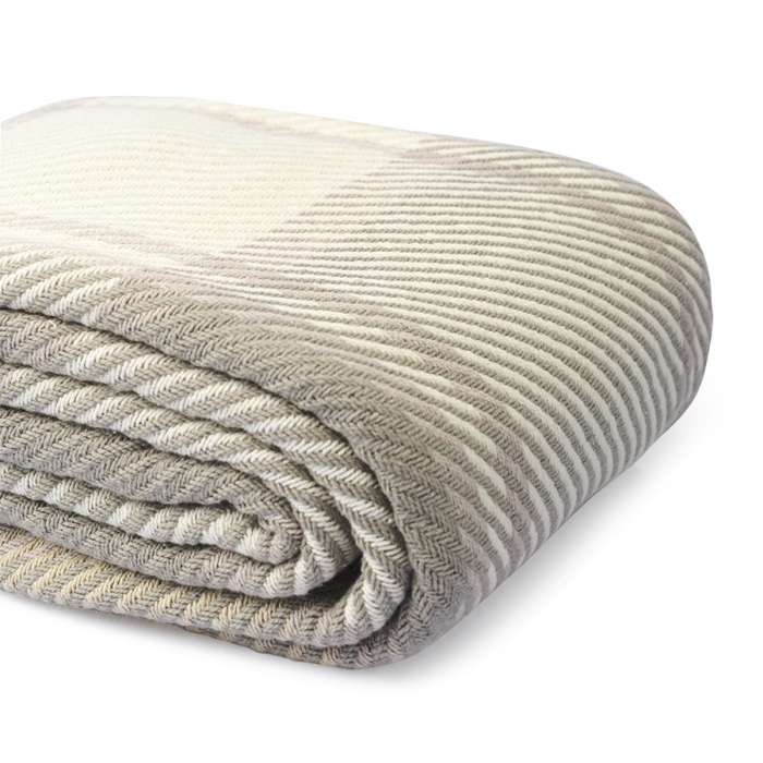 Покрывало из хлопка warm traditions бежево-серого цвета из коллекции essential, 230х250 см Tkano TK23-BS0013