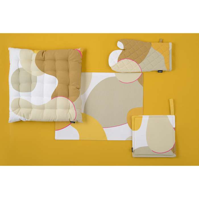 Прихватка-варежка из хлопка горчичного цвета с авторским принтом из коллекции freak fruit, 33х17,5 см Tkano TK20-OM0010