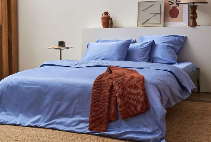 Простыня на резинке из премиального сатина сиреневого цвета из коллекции essential, 160х200х30 см Tkano TK24-FS0044