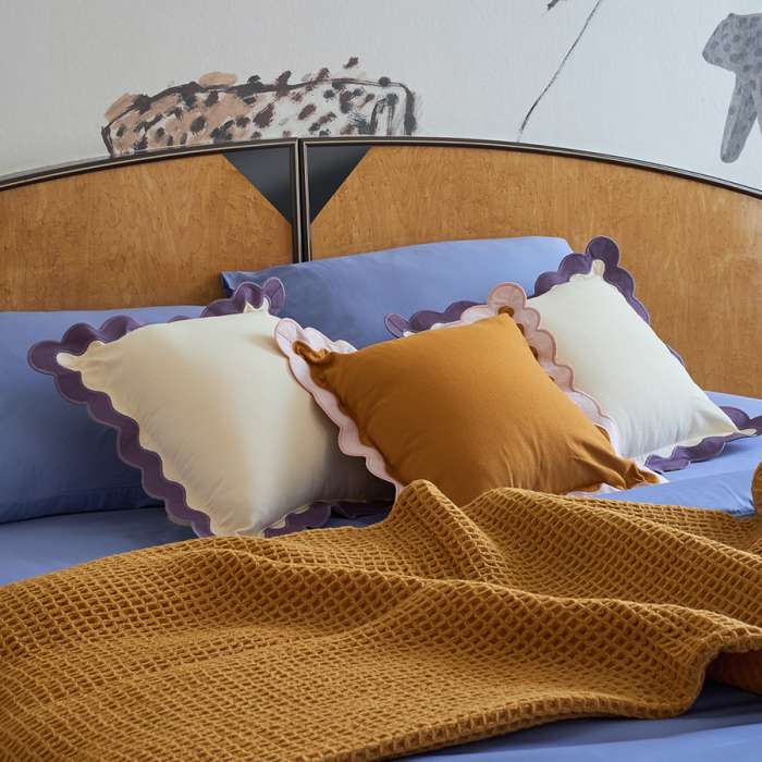 Простыня на резинке из премиального сатина сиреневого цвета из коллекции essential, 160х200х30 см Tkano TK24-FS0044