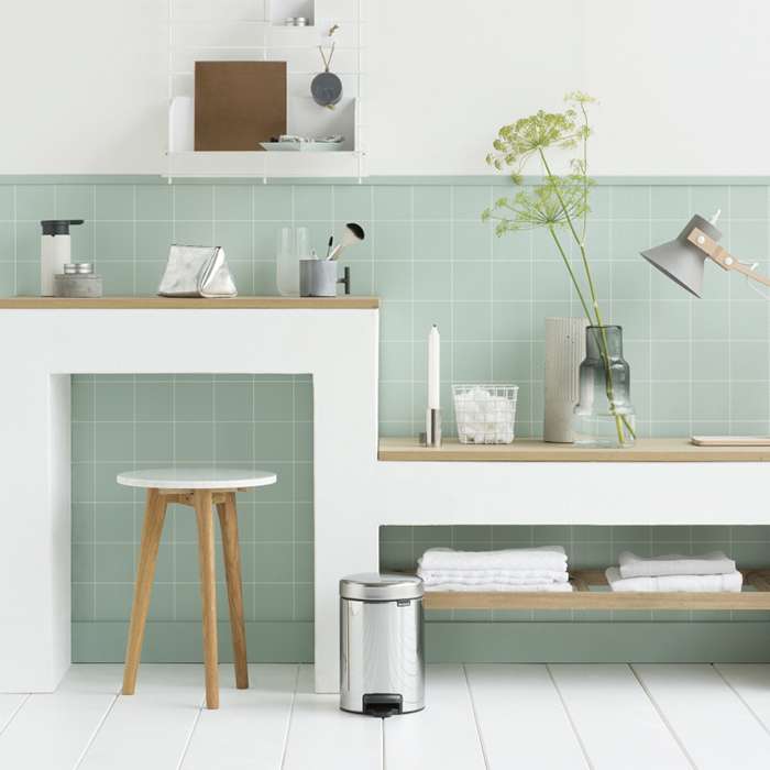 Мусорный бак с педалью newIcon (3 л), бесшумный, пластиковое внутреннее ведро BRABANTIA 113147