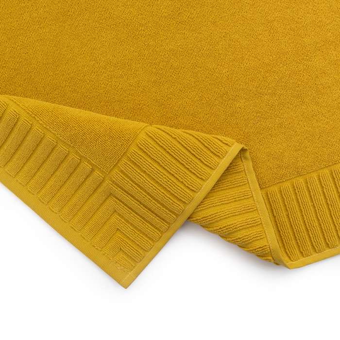 Коврик для ванной с фактурным бортиком цвета охры из коллекции essential, 50х80 см Tkano TK26-BM0002