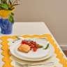 Салфетка под приборы с контрастным кантом горчичного цвета из коллекции trendy ruffles, 35х45 см Tkano TK25-PM0009