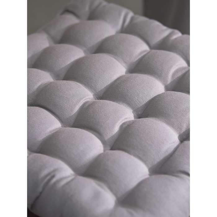 Подушка на стул из хлопка серого цвета из коллекции essential, 40х40 см Tkano TK24-CP0002