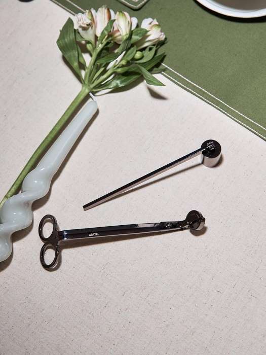 Набор аксессуаров для свечей графитового цвета из коллекции essential Tkano TK22-DEC-CNA0002