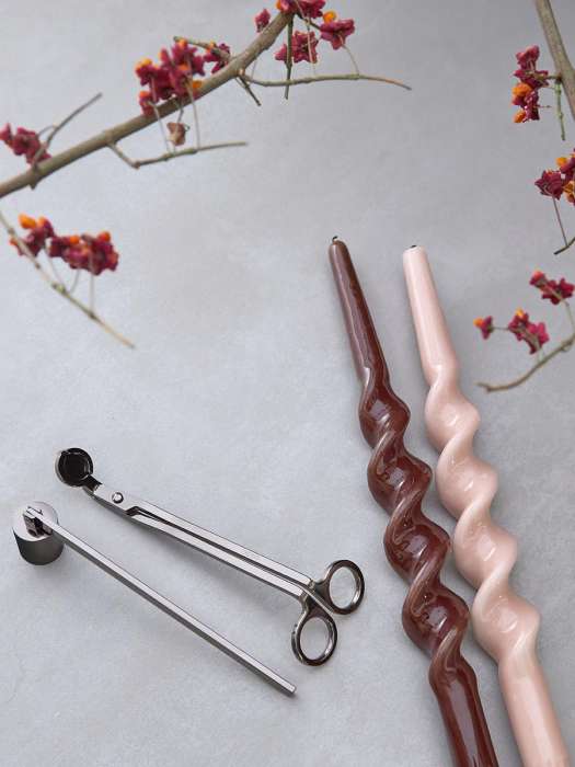 Набор аксессуаров для свечей графитового цвета из коллекции essential Tkano TK22-DEC-CNA0002