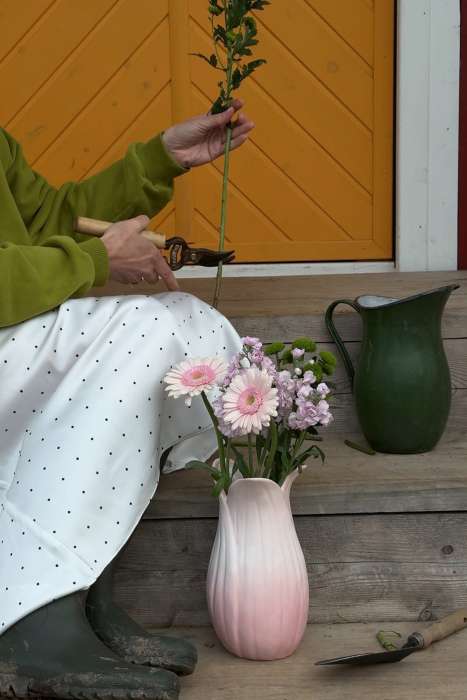Ваза petal нежно-розового цвета из коллекции blossom, 26 см Tkano TK26-DEC-VA0002
