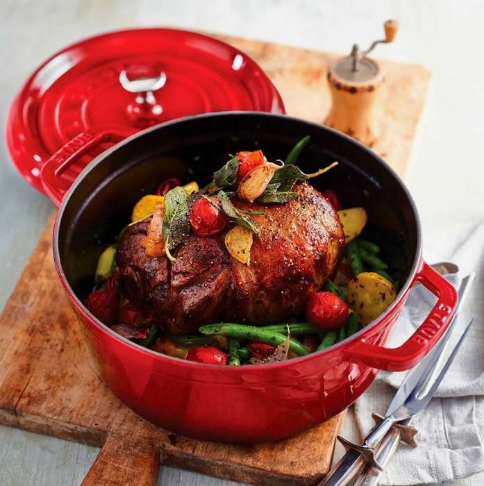 Кокот круглый, 26 см, 5,2 л, вишневый STAUB 1102606