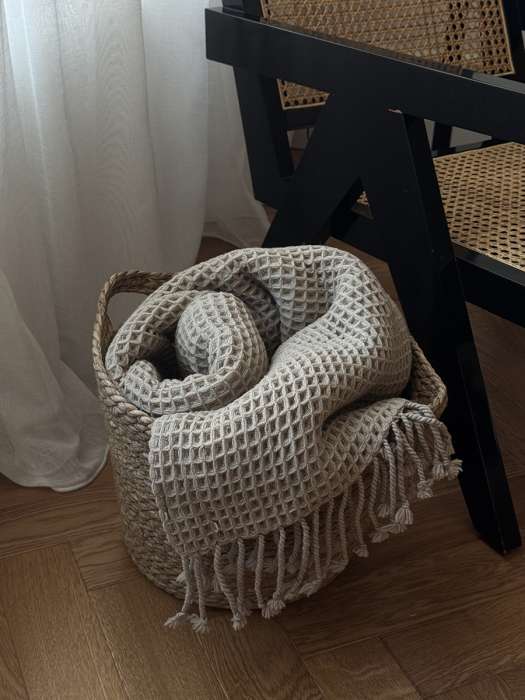 Плед из шерсти бежево-серого цвета из коллекции essential, 130х180 см Tkano TK23-TH0003