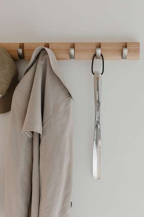 Ложка для обуви Slip алюминиевая UMBRA 377100-008