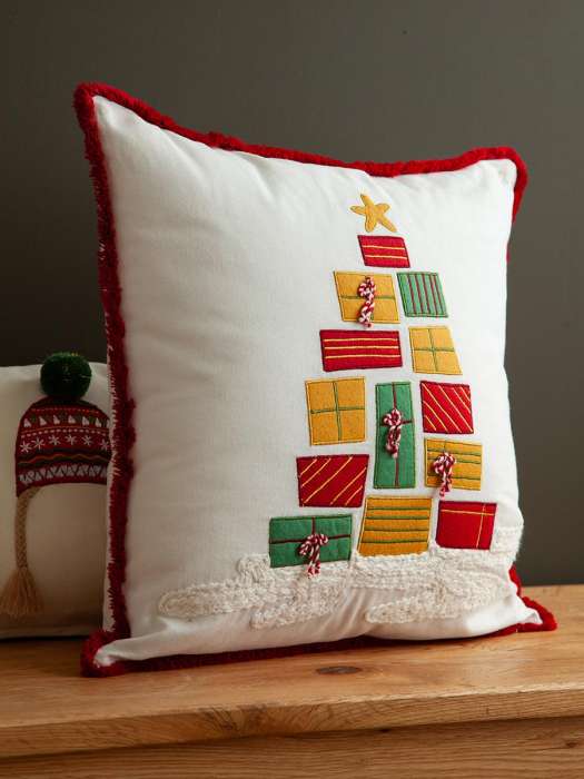 Чехол на подушку gifts season из коллекции new year essential, 45х45 см Tkano TK25-CC0025