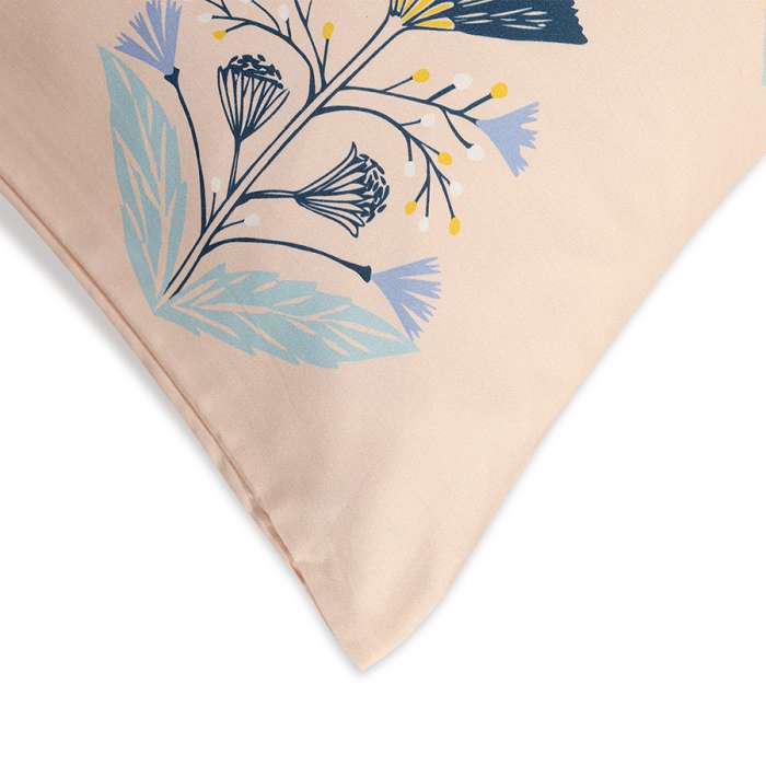 Комплект постельного белья "Летний цветок" из премиального сатина из коллекции russian north, 200х220 см Tkano TK24-DC0042