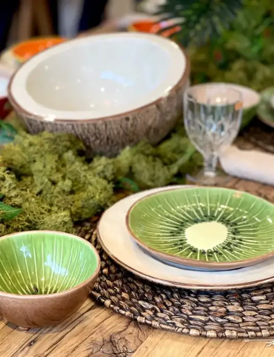 Тарелка обеденная Bordallo Pinheiro Тропические фрукты Кокос 27,5 см, керамика