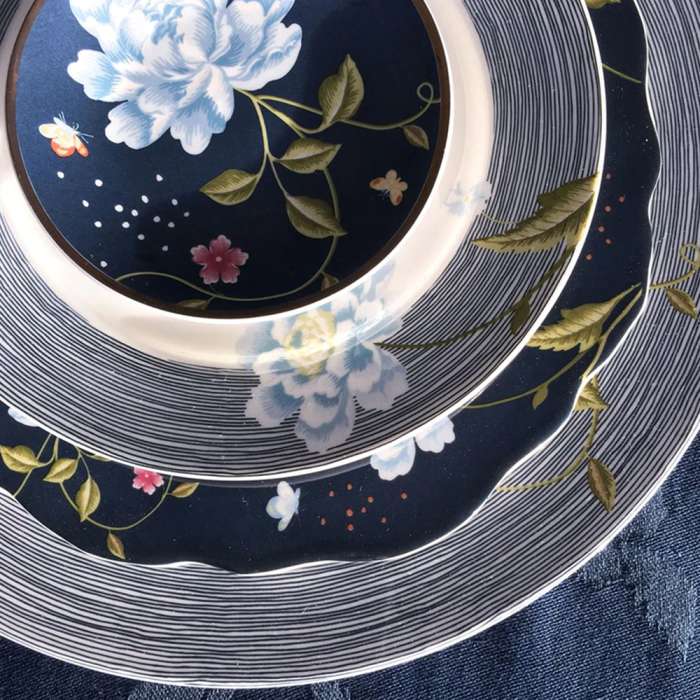 Тарелка 26 см Midnight Pinstripe LAURA ASHLEY 180457