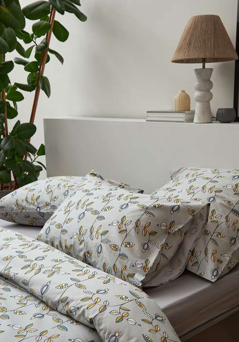 Комплект постельного белья "Ягоды тайги" из премиального сатина из коллекции russian north, 200х220 см Tkano TK24-DC0038