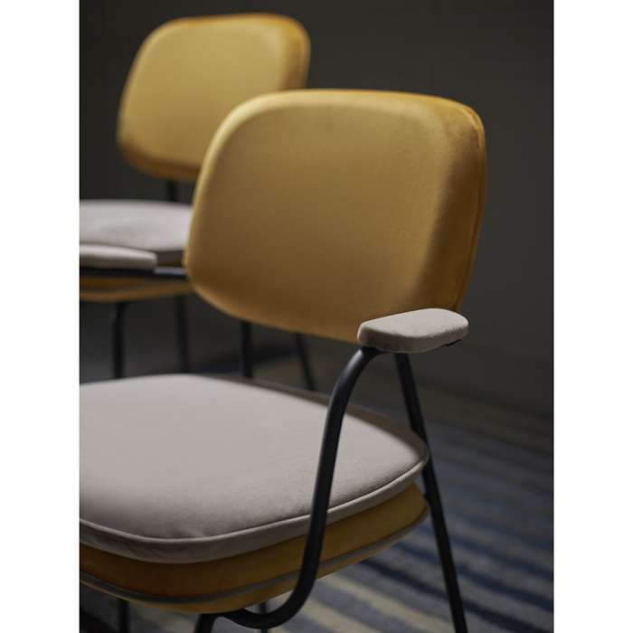 Стул с подлокотниками pea, велюр, желтый/бежевый Bergenson Bjorn BB0000622