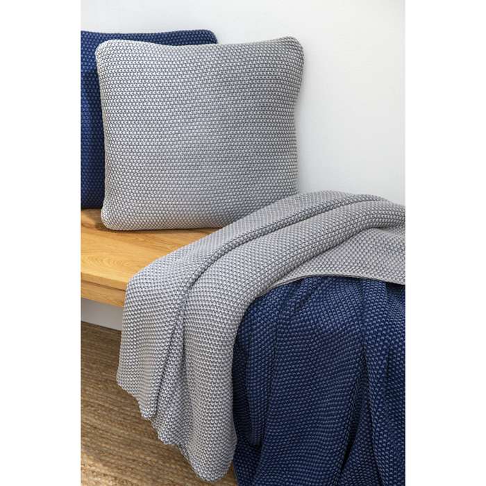 Плед из стираного хлопка темно-синего цвета из коллекции Essential, 130х180 см TKANO TK22-TH0007